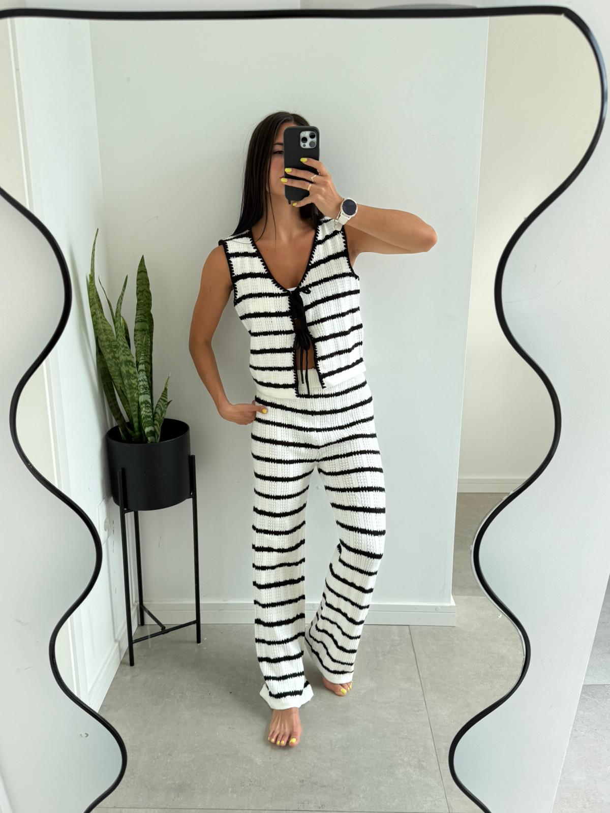 set magui chaleco y pantalon de hilo a rayas blanco y negro