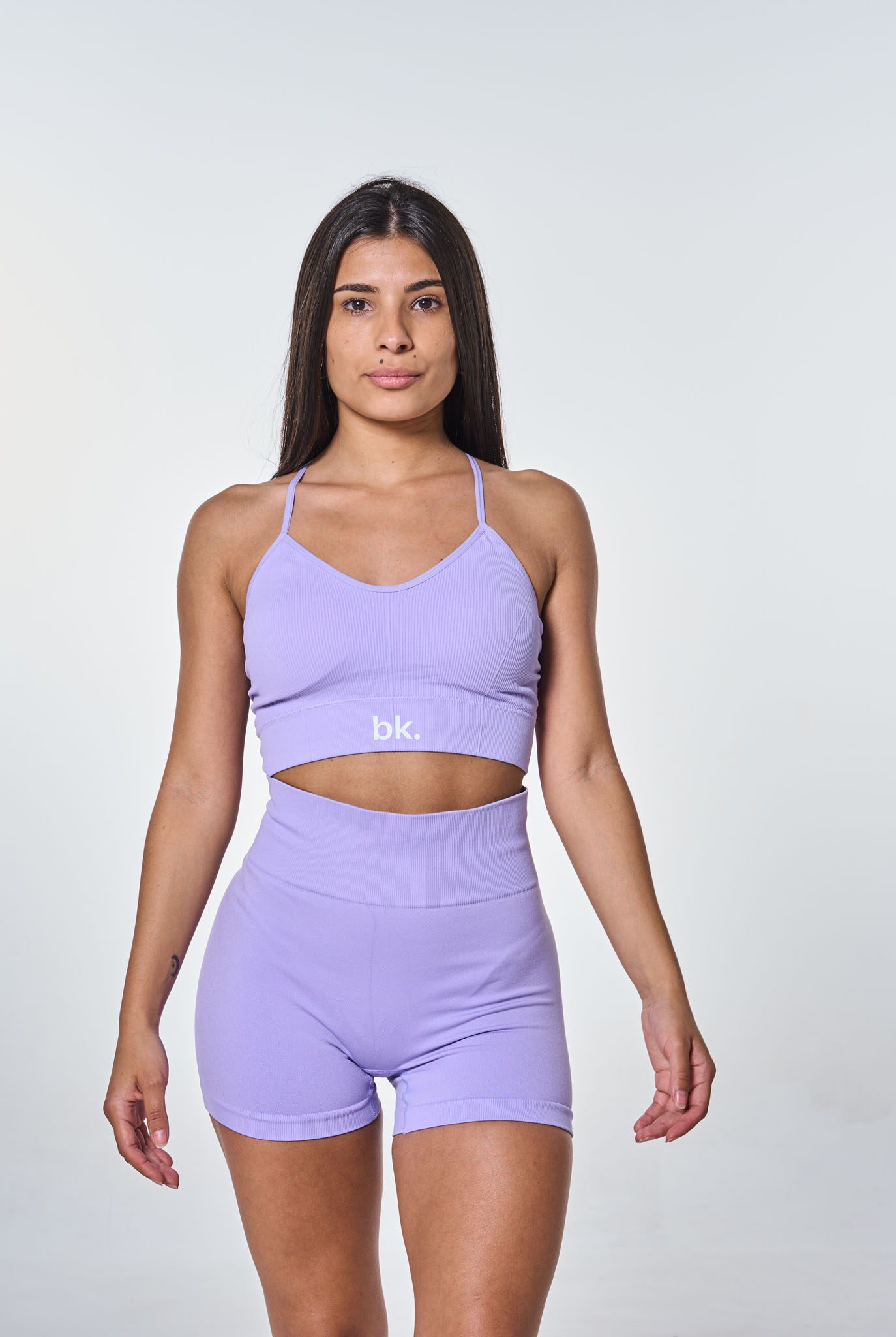 conjunto deportivo lila