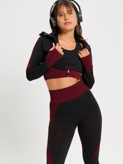 Conjunto AMBAR negro y bordo '26