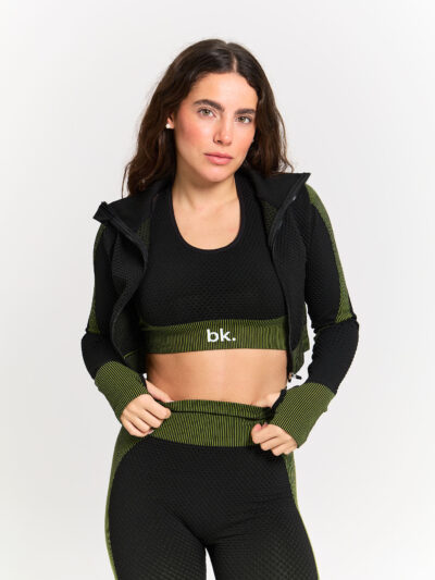 Conjunto AMBAR negro y verde militar '26
