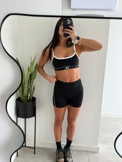 set deportivo short y top aldi negro corto